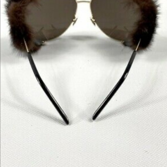 Saint Laurent - Picture 4 of 5